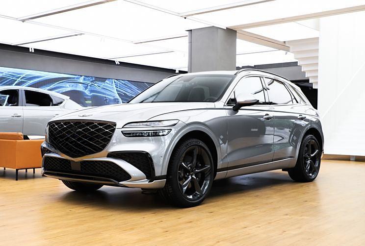 全新捷尼赛思GV70即将上市，双外观/2.5T动力强劲！