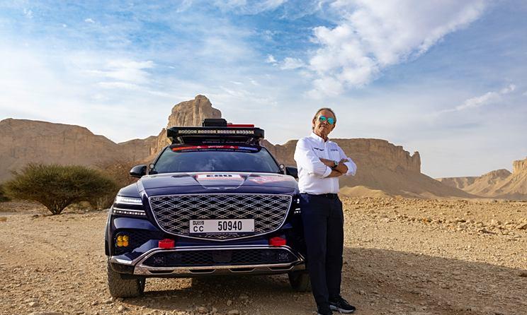 捷尼赛思GV80沙漠特别版官图发布，致敬达喀尔传奇车手Jacky Ickx