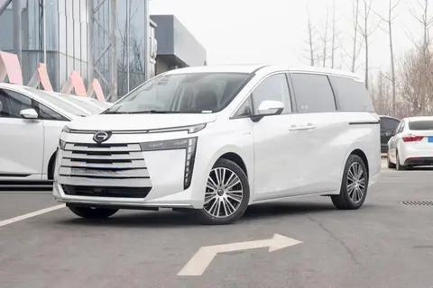 广汽传祺E8 PHEV PRO+上市，7座中型MPV限时特惠20.98万元