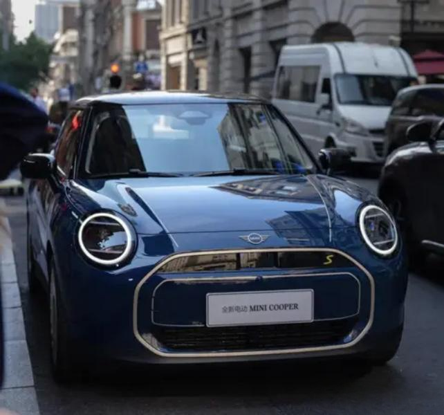 电动MINI家族新成员登场：COOPER/ACEMAN限时特惠14.88万元起