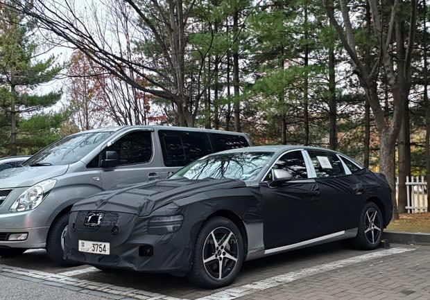 捷尼赛思G80混动版谍照首曝 或2026年三季度上市