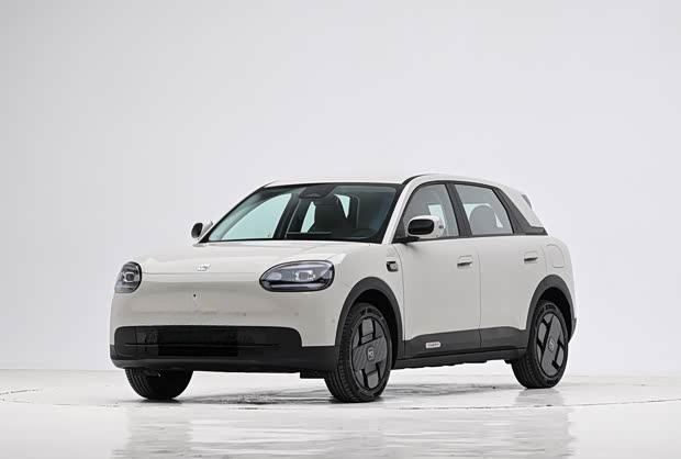 奇瑞QQ3 EV惊喜上市：5.89万起，智能小车新选择