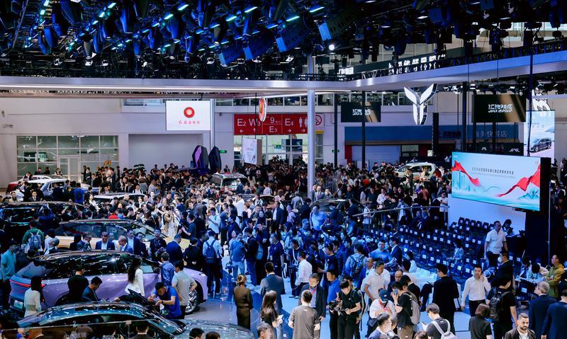 10月乘用车零售预估160万辆，新能源渗透率剑指67%